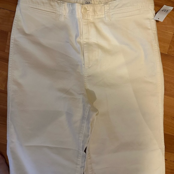 NWT Gap high rise white wide leg crop pants size 12 - Picture 2 of 5
